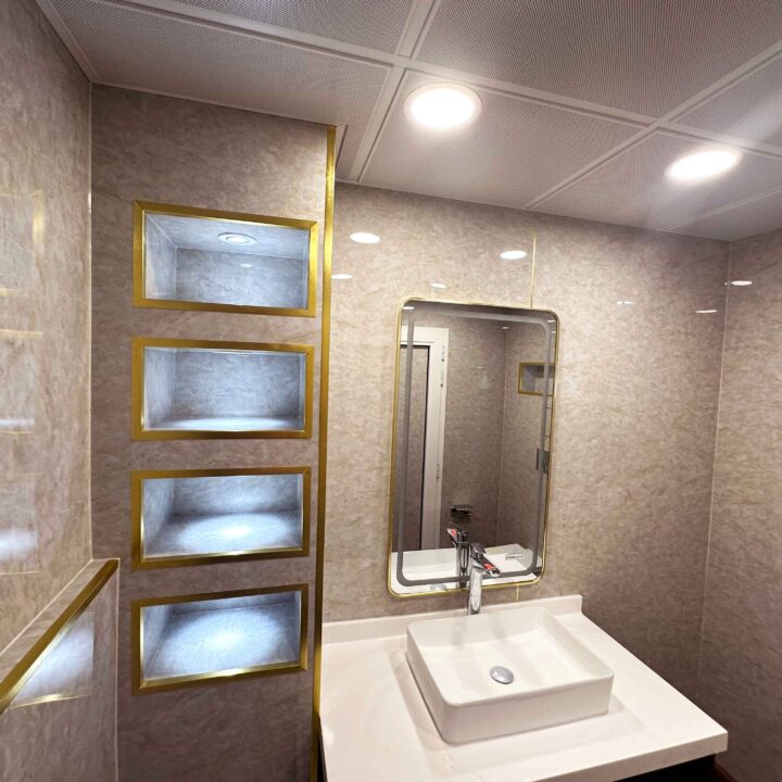 Portable Washroom Cabin | Luxury Porta Potty Dubai, Abu Dhabi